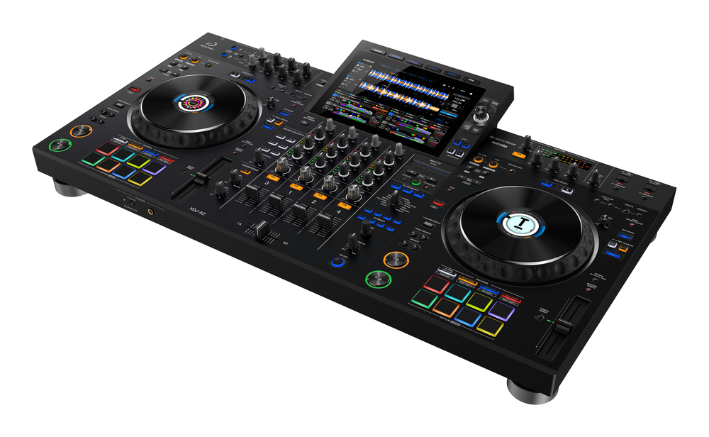 Xdj az cgi angle 3300x2034