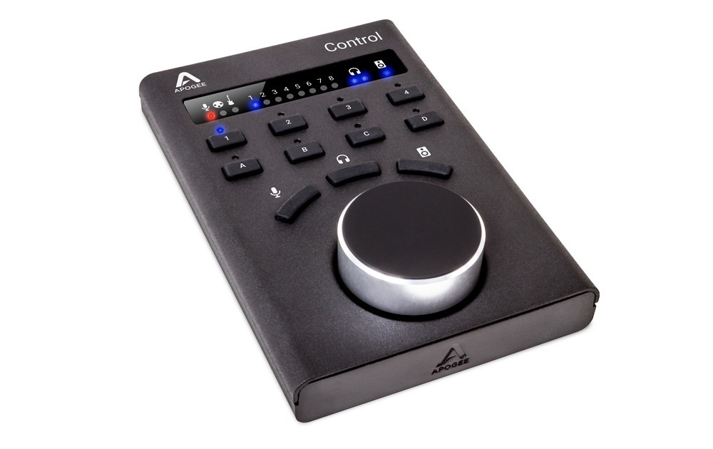 Apogee control hardware remote front 3 quarters right img 0002.2 1000 1000x630